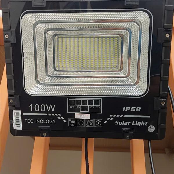 ĐÈN PHA 100W