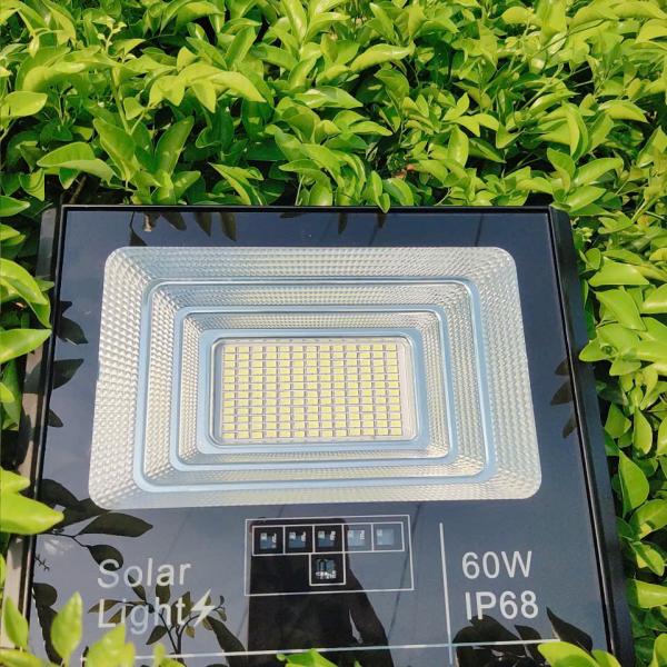 ĐÈN PHA 60W