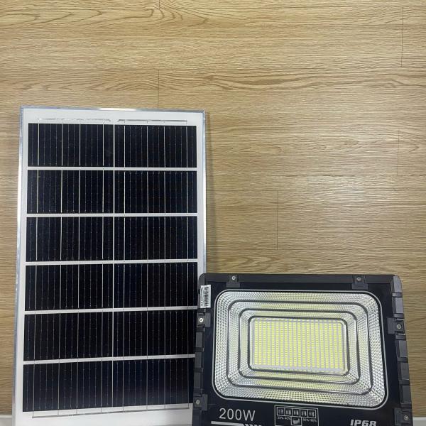 ĐÈN PHA 200W