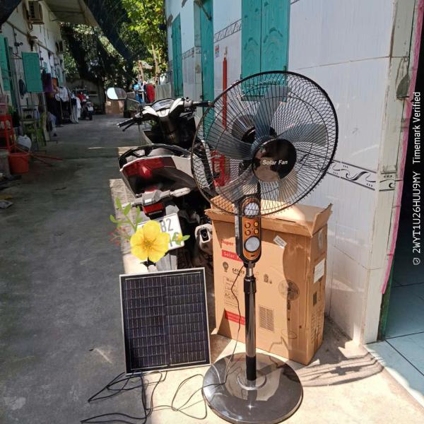 QUẠT NĂNG LƯỢNG MẶT TRỜI V218