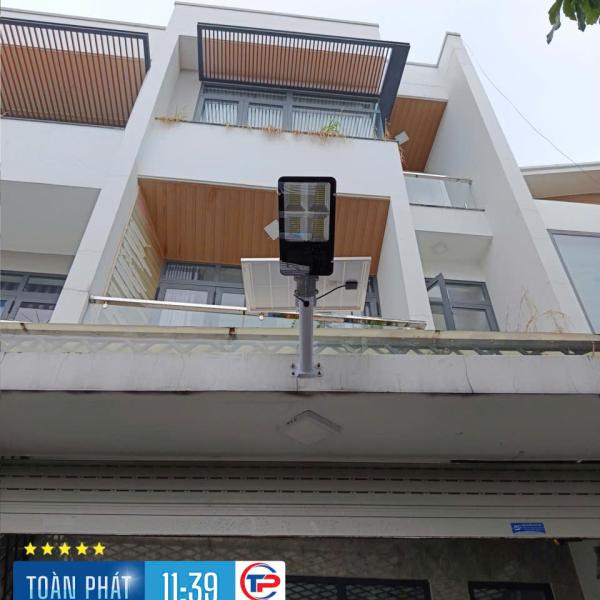 ĐÈN BÀN CHẢI 200W SÁNG TRẮNG