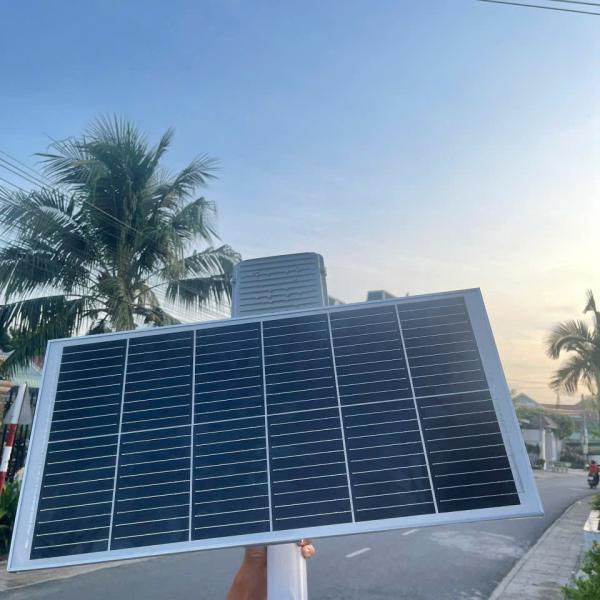 ĐÈN BÀN CHẢI 400W SÁNG TRẮNG