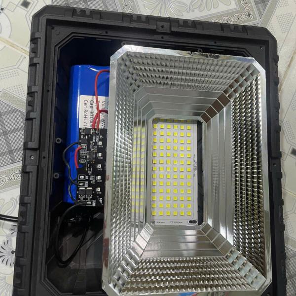 ĐÈN PHA 200W