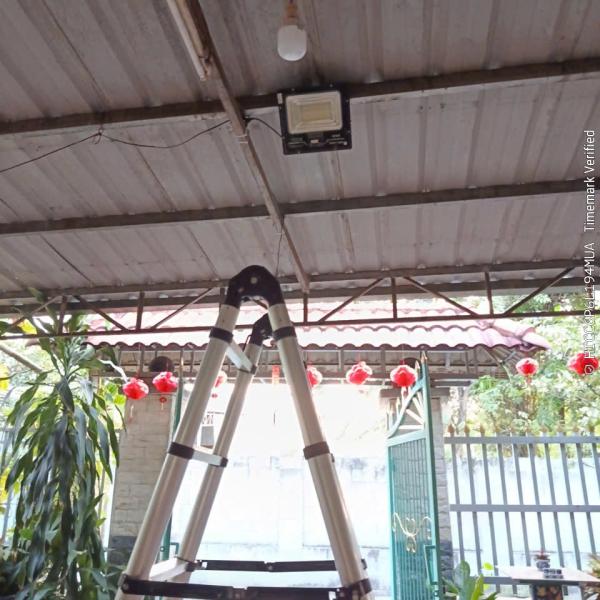 ĐÈN PHA 100W