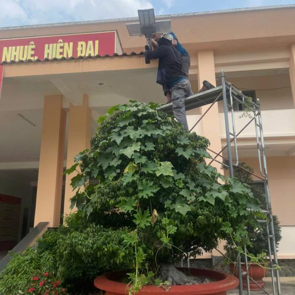 ĐÈN CÔNG TRÌNH 600W
