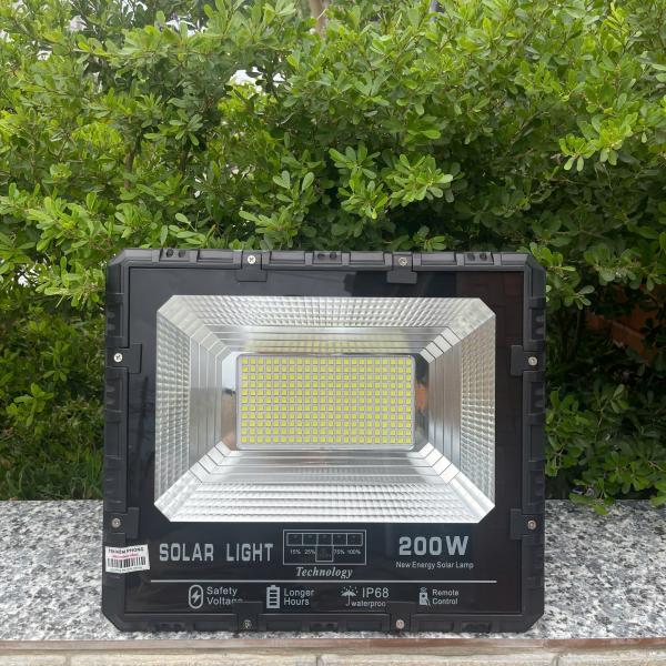 ĐÈN PHA 200W