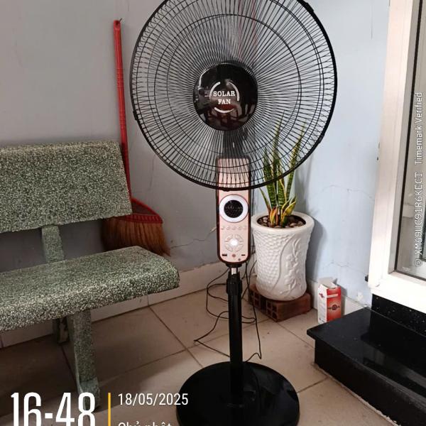 QUẠT NĂNG LƯỢNG MẶT TRỜI D318