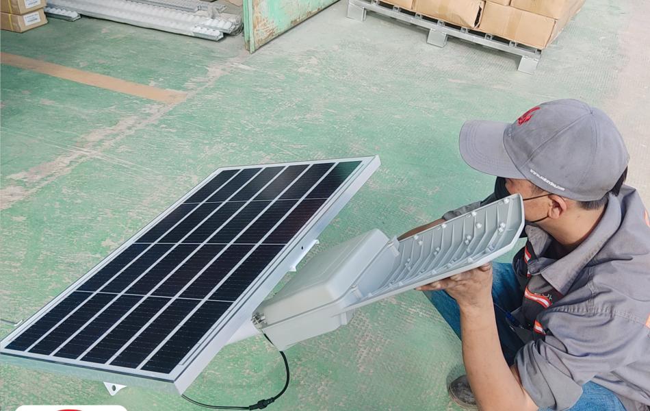 ĐÈN CÔNG TRÌNH 600W