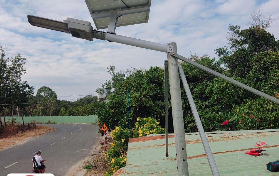 ĐÈN CÔNG TRÌNH 600W