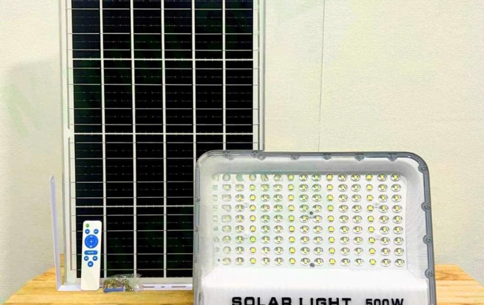 ĐÈN PHA MẮT NGỌC 500W 