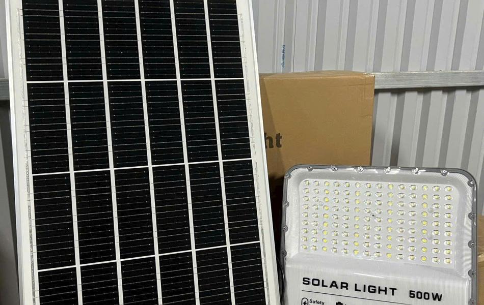 ĐÈN PHA MẮT NGỌC 500W 