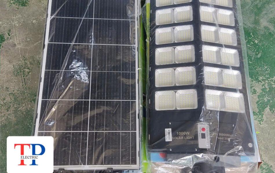 ĐÈN LIỀN THỂ 1000W 12 KHOANG