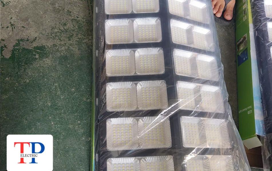 ĐÈN LIỀN THỂ 1000W 12 KHOANG