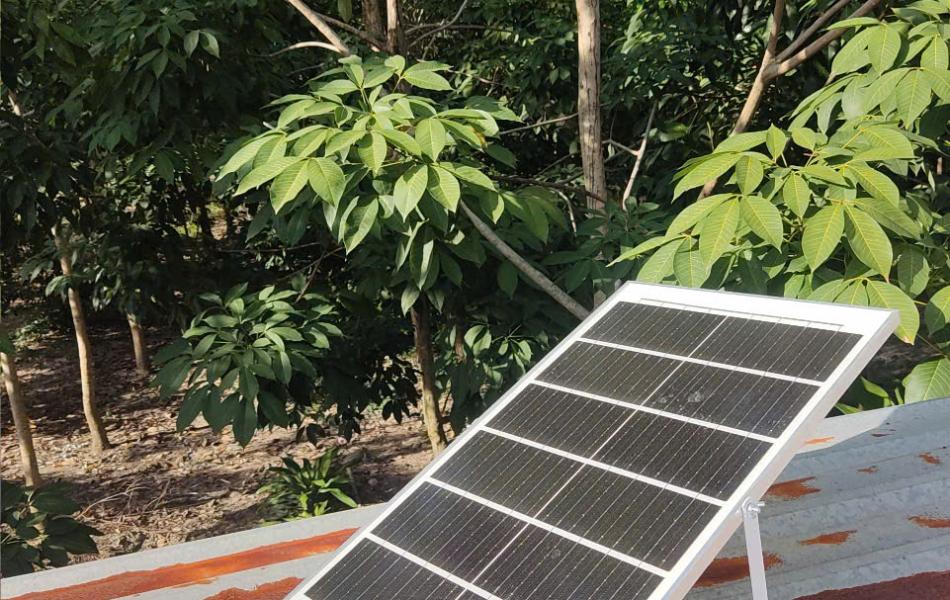 ĐÈN PHA MẮT NGỌC 300W 