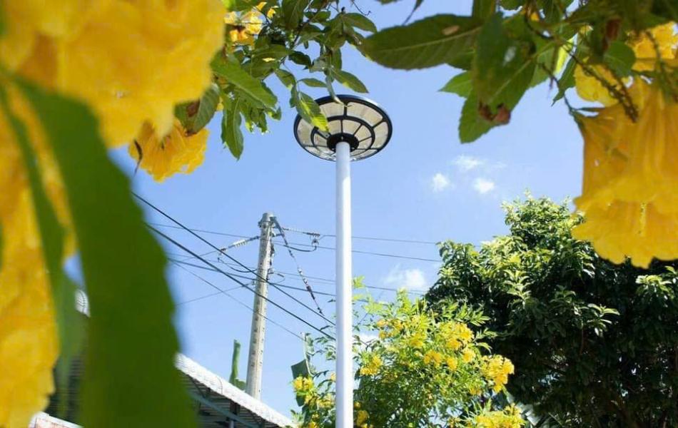 ĐÈN UFO 1000W 20 KHOANG SÁNG TRẮNG