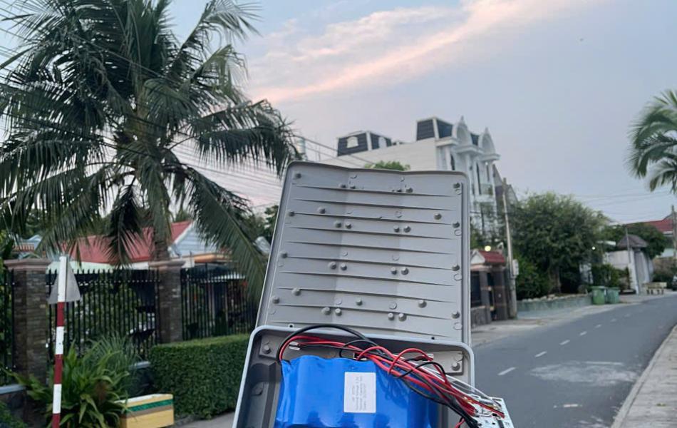 ĐÈN CÔNG TRÌNH 600W