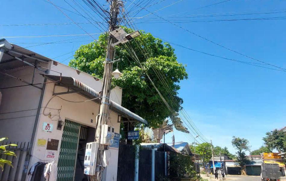 ĐÈN BÀN CHẢI 300W SÁNG TRẮNG