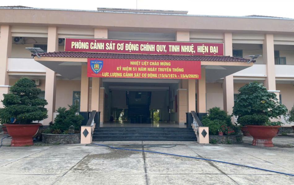 ĐÈN CÔNG TRÌNH 600W