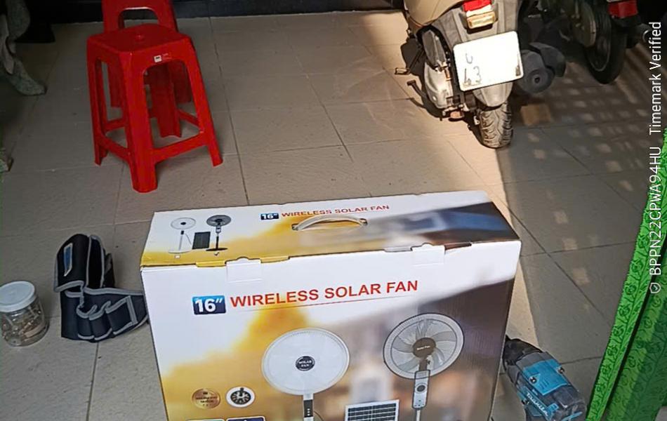 QUẠT NĂNG LƯỢNG MẶT TRỜI D318