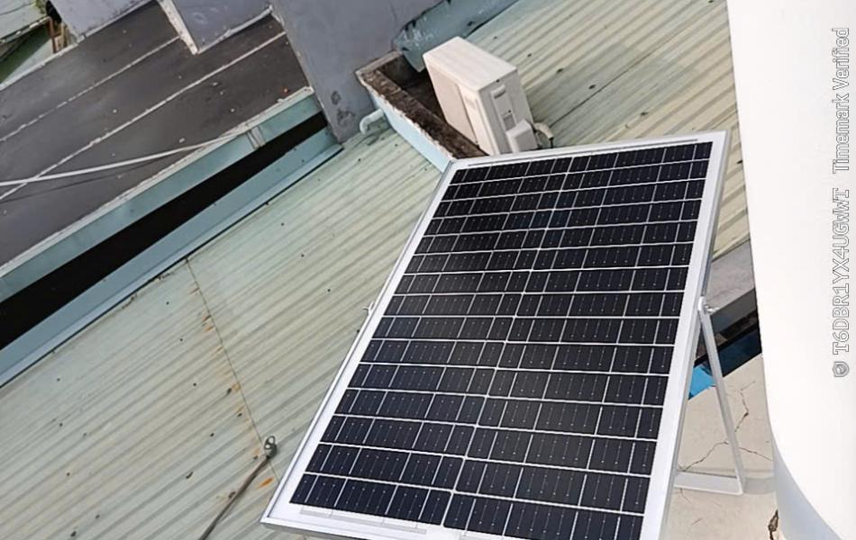 QUẠT NĂNG LƯỢNG MẶT TRỜI D318