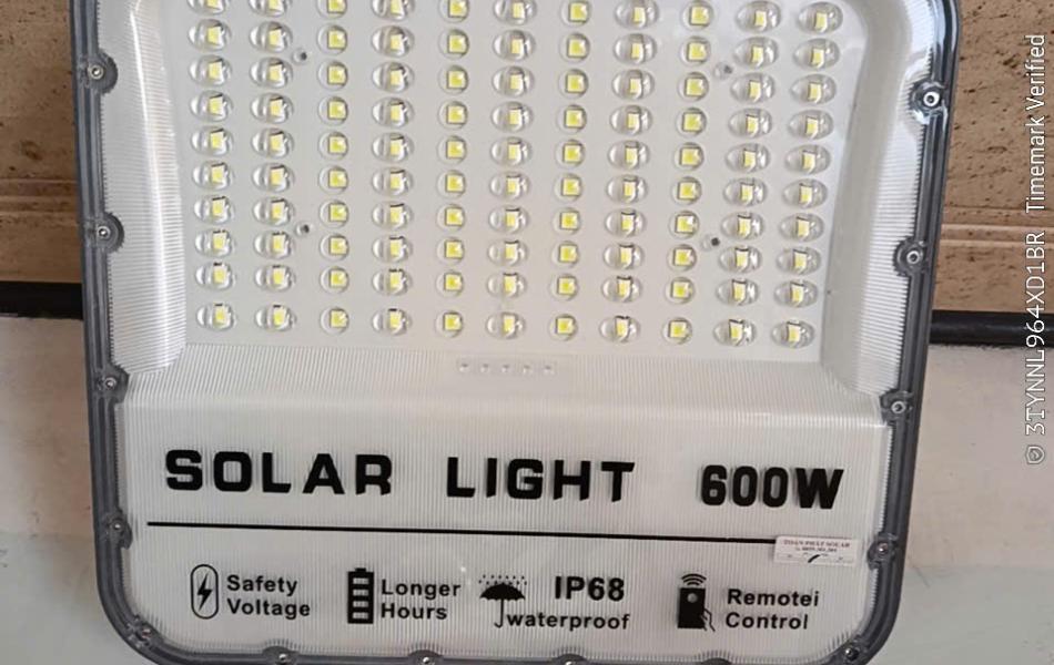 ĐÈN PHA MẮT NGỌC 600W