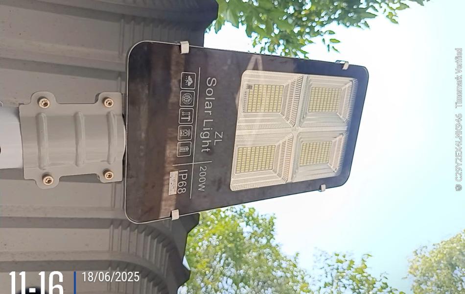 ĐÈN BÀN CHẢI 200W SÁNG TRẮNG